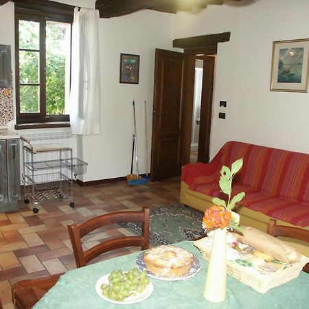 La Morosa Hostal Castel Rigone Exterior foto